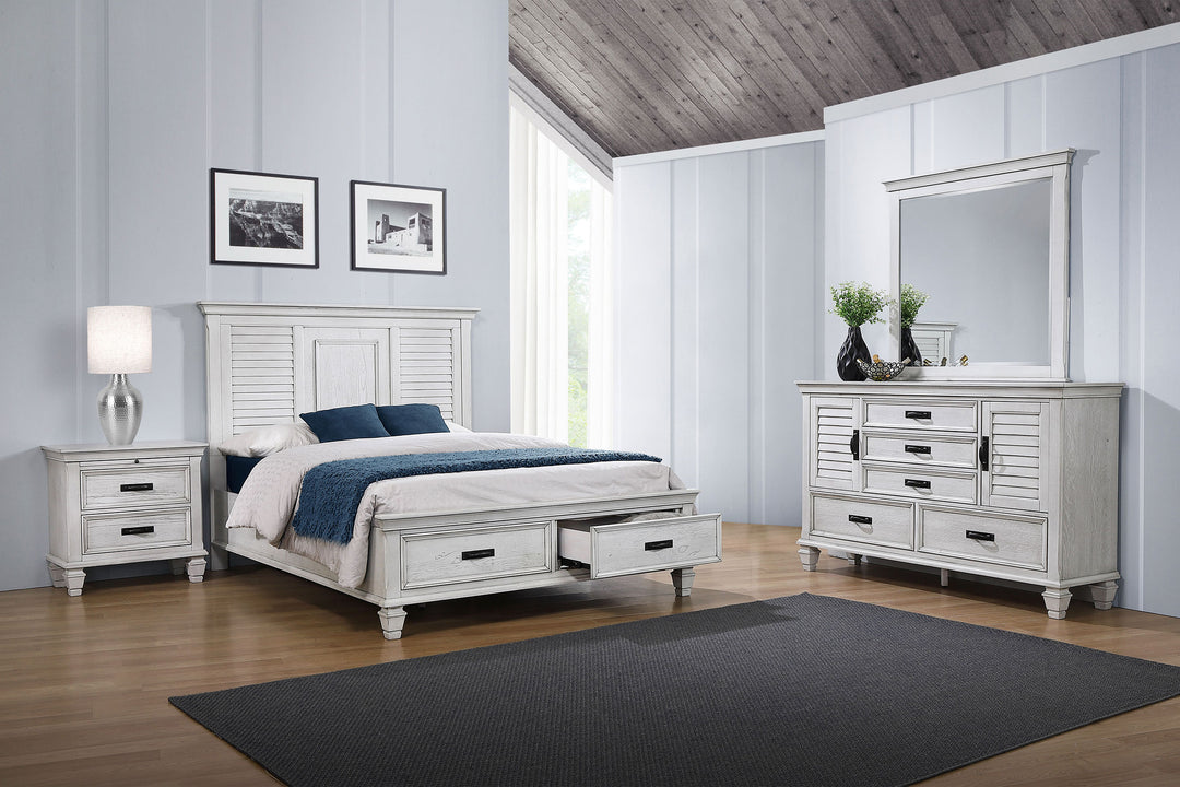 Franco 4-piece California King Bedroom Set Distressed White