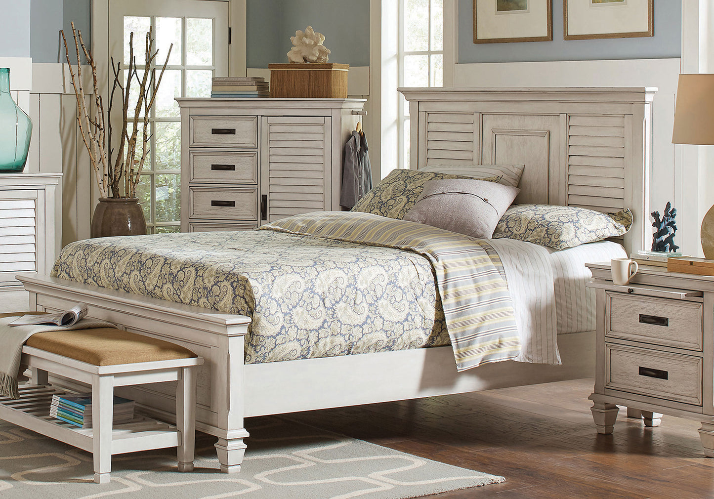 Franco Wood Queen Panel Bed Distressed White