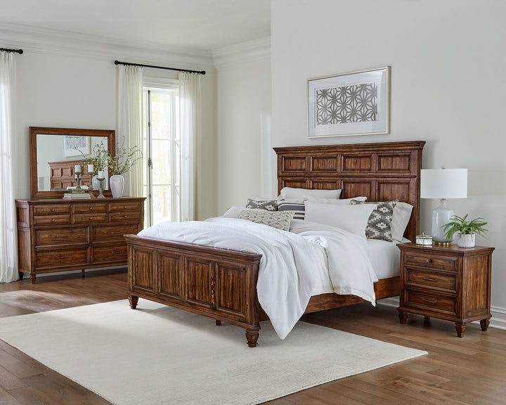 Avenue 4-piece Eastern King Bedroom Set Weathered Brown