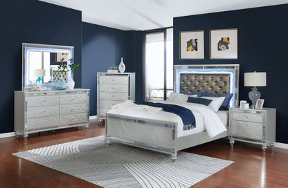 Gunnison 5-piece Eastern King Bedroom Set Silver Metallic