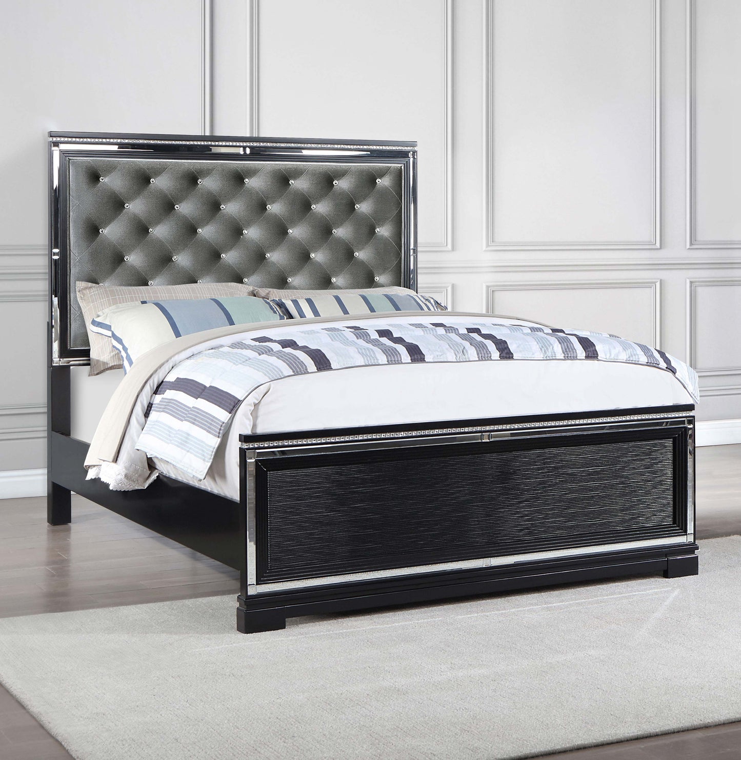 Cappola Wood Queen Panel Bed Black