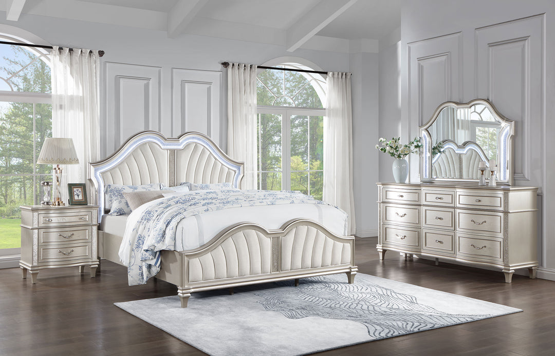 Evangeline 4-piece Eastern King Bedroom Set Silver Oak