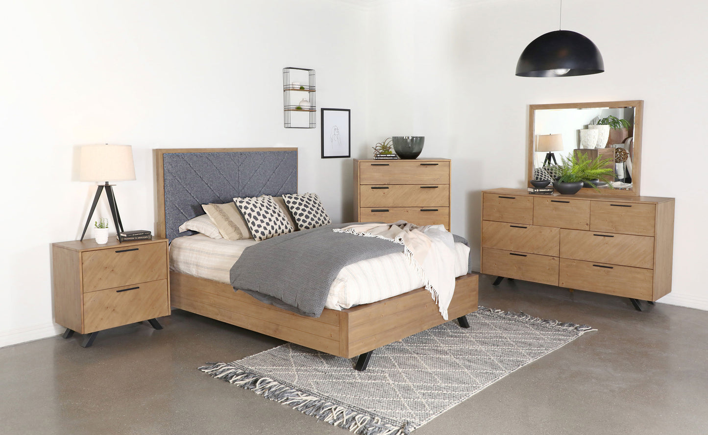 Taylor 7-drawer Dresser with Mirror Light Honey Brown