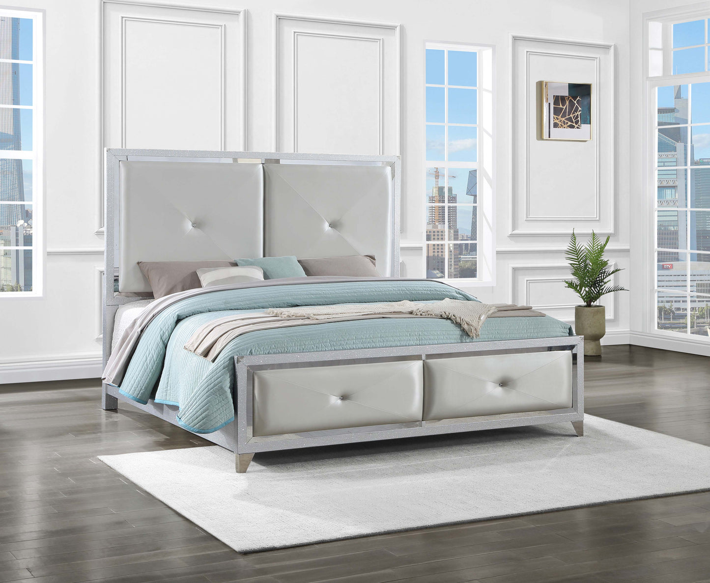 Larue Wood Queen Panel Bed Silver