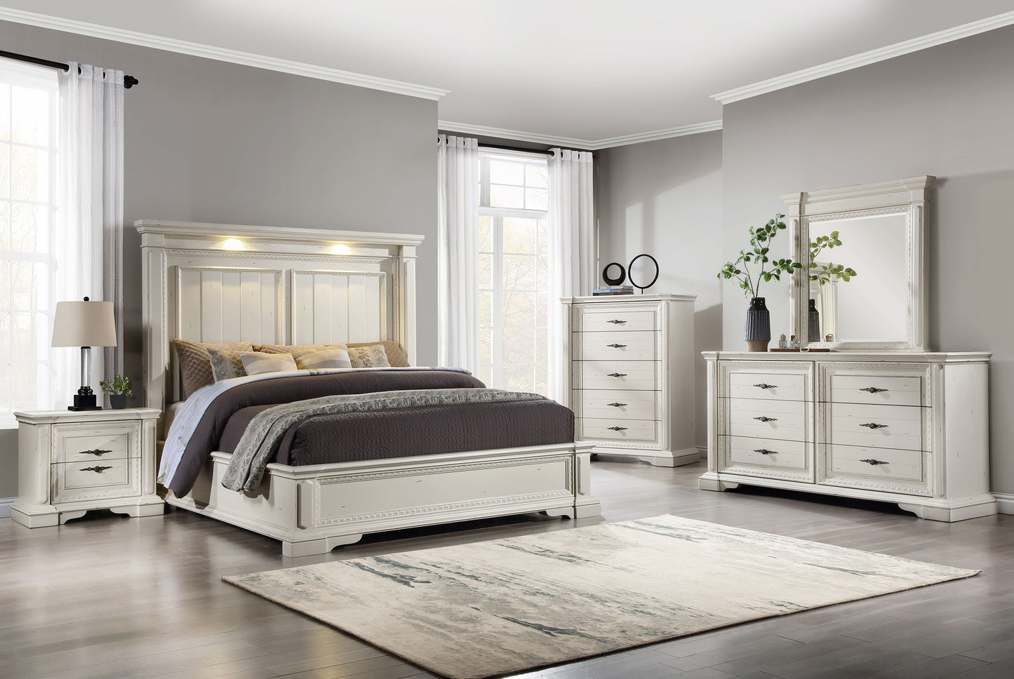 Evelyn 5-drawer Bedroom Chest Distressed White