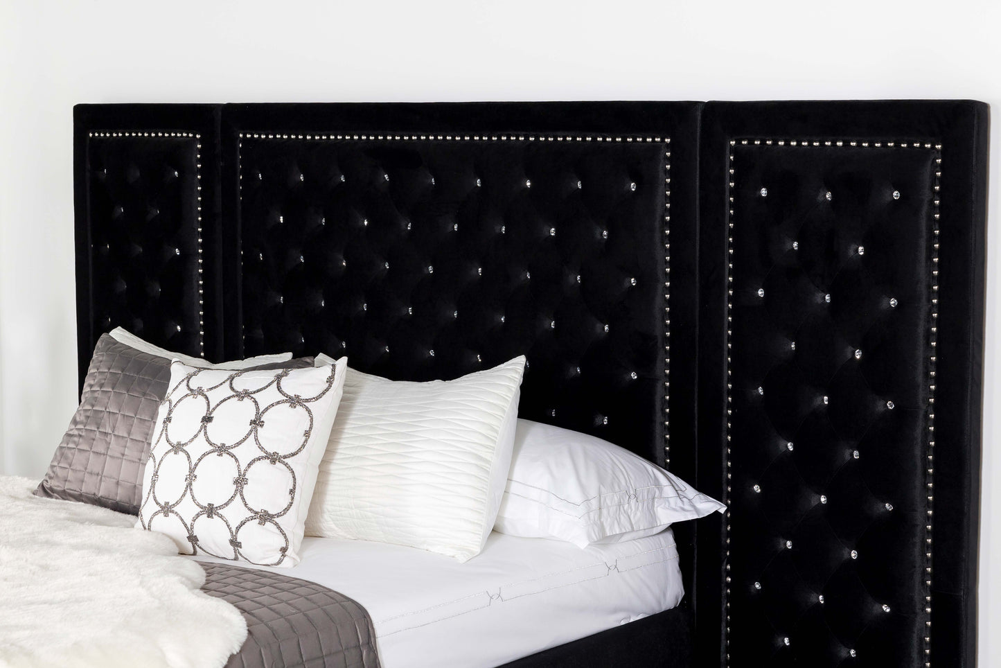 Hailey Upholstered Queen Wall Panel Bed Black