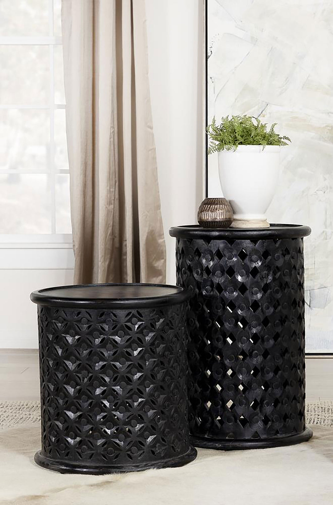 Krish 18-inch Round Accent Table Black Stain